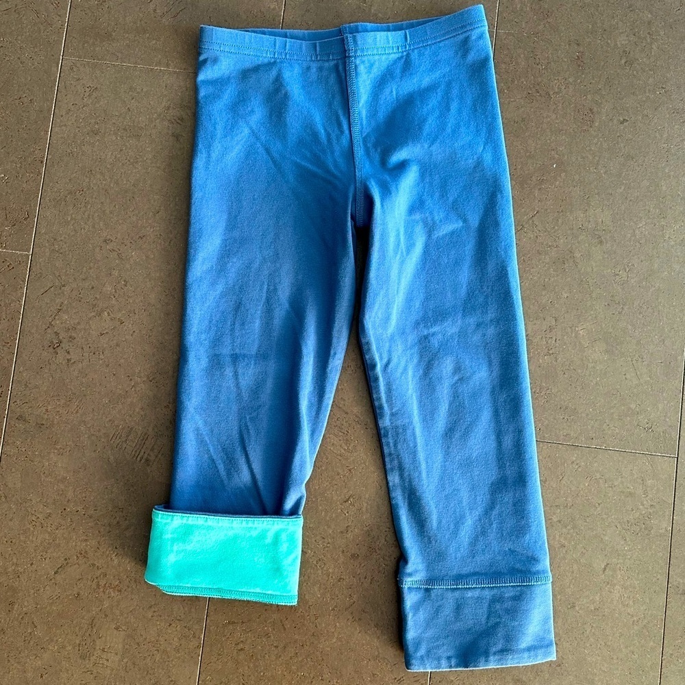 Peekaboo Beans size 7 cropped Leggings